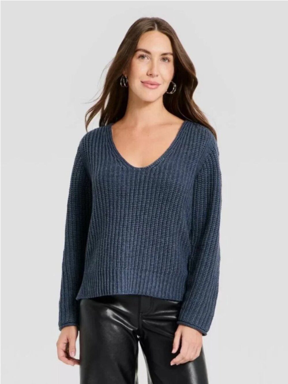 Women's Wide V-Neck Pullover Sweater - Universal Thread™ Blue L